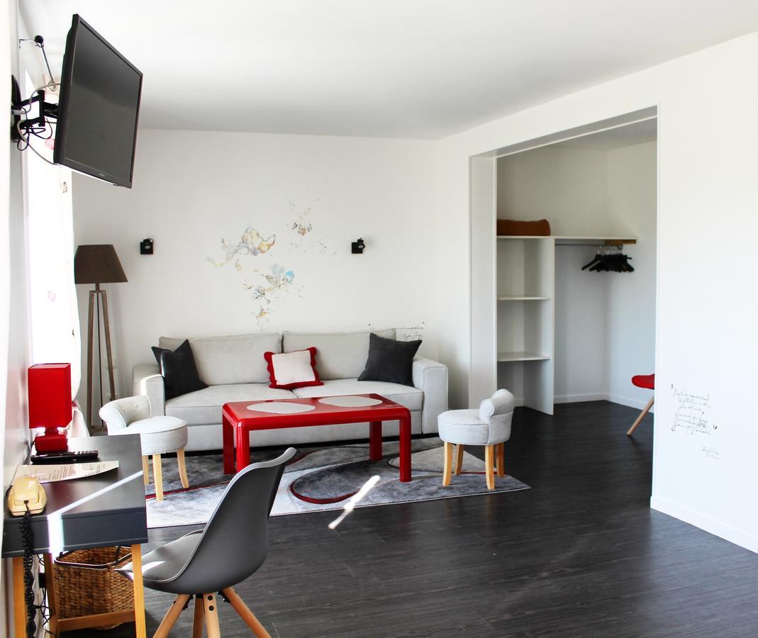 Logis Hotel "Ici M'Aime" Rouvray  Εξωτερικό φωτογραφία